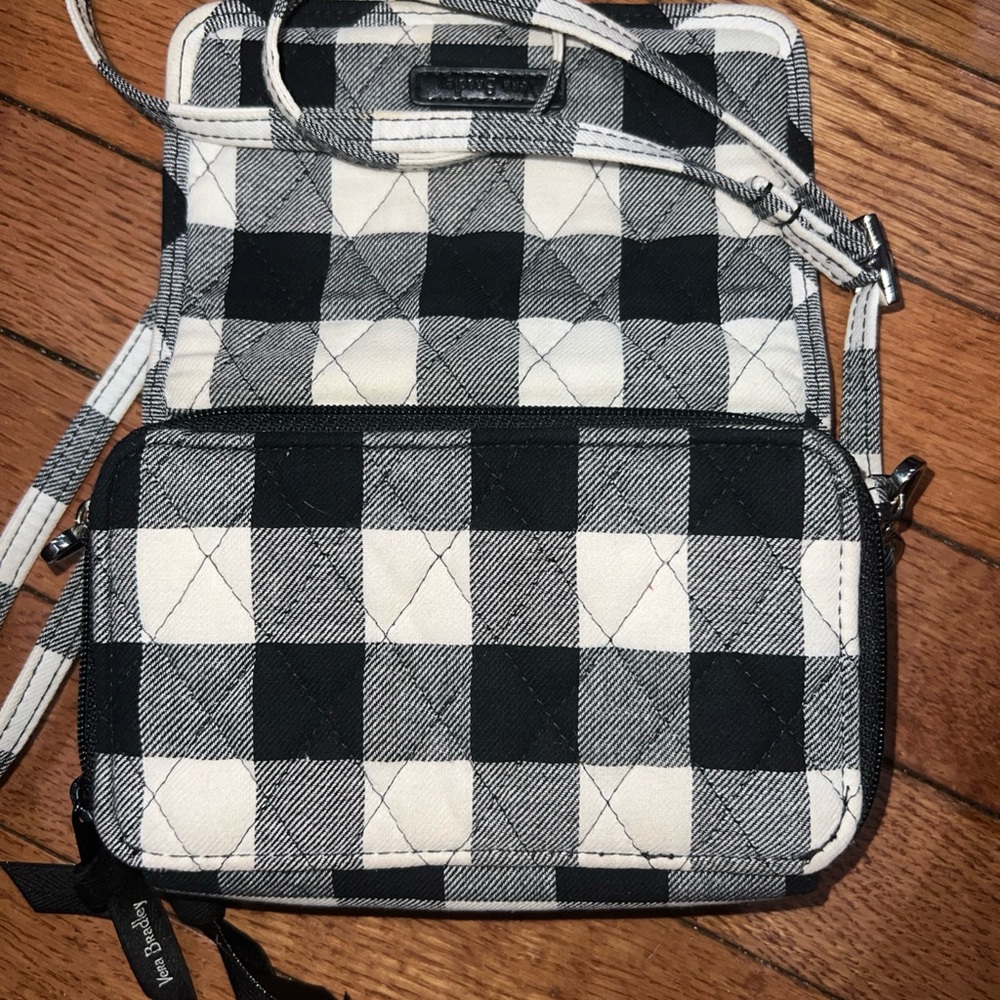 VERA BRADLEY 3 in 1 Crossbody / Wristlet - Pearl Buffalo Check Black White OFFER - Picture 3 of 5